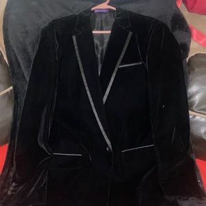 Men’s suit jacket.